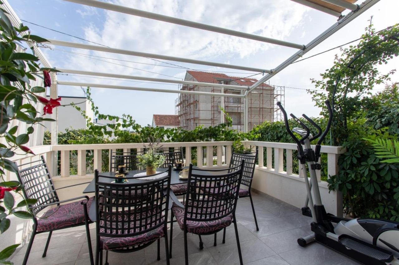 Lux Apartment Ema Kaštela Zewnętrze zdjęcie