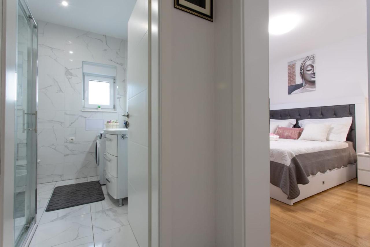 Lux Apartment Ema Kaštela Zewnętrze zdjęcie