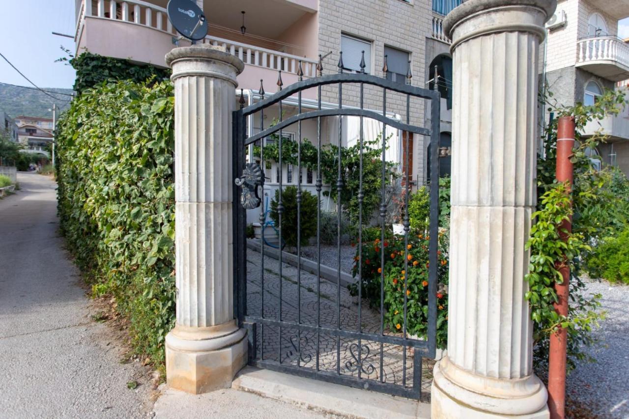 Lux Apartment Ema Kaštela Zewnętrze zdjęcie