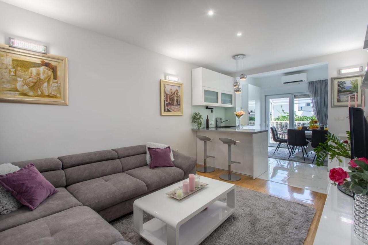 Lux Apartment Ema Kaštela Zewnętrze zdjęcie